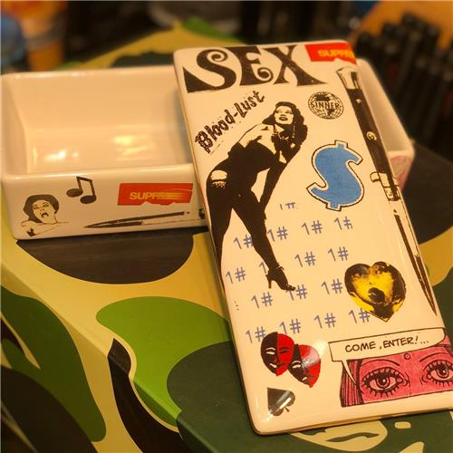 SUPREME - Ashtray Box 07