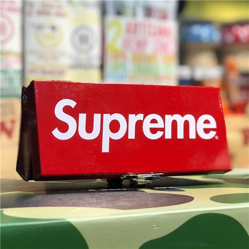 SUPREME - Ashtray Box 06